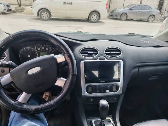 فورد فوكس 2006 - صورة 2