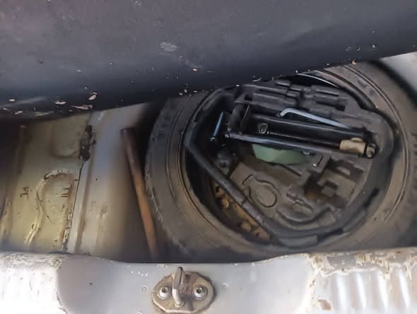 فولكس فاجن فوكس 2006 - صورة 2