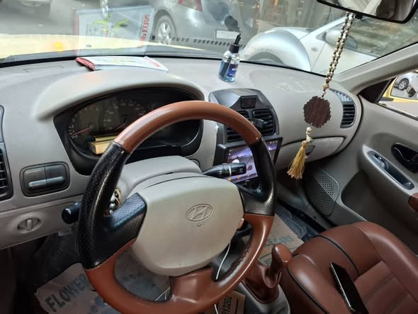 هيونداي فيرنا 2012 - صورة 1