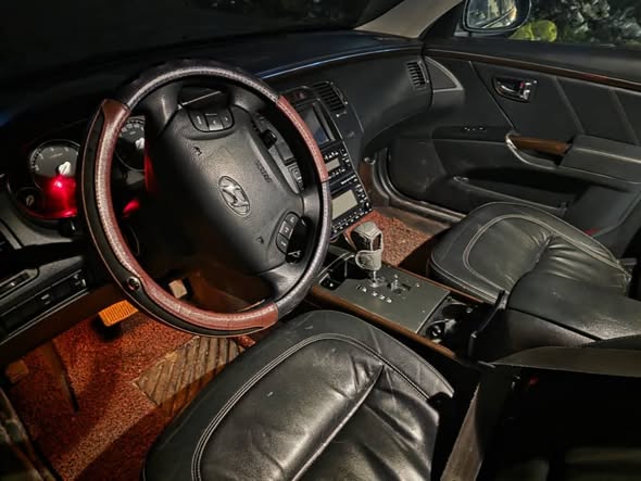 هونداي ازير 2010 - صورة 3