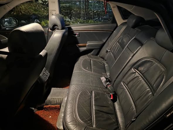 هونداي ازير 2010 - صورة 4