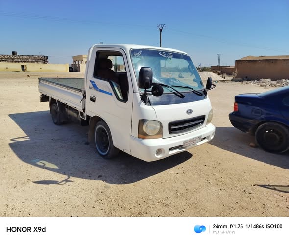 كيا Towner 2002 - صورة 4