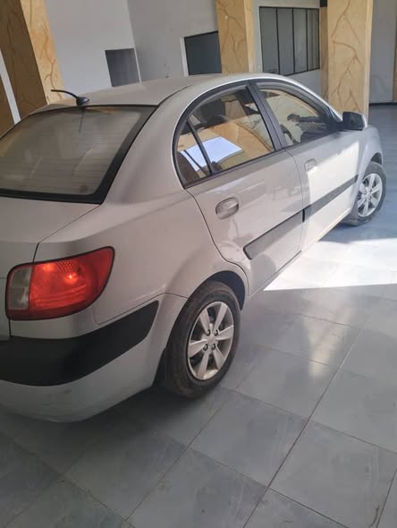 كيا ريو 2008 - صورة 4
