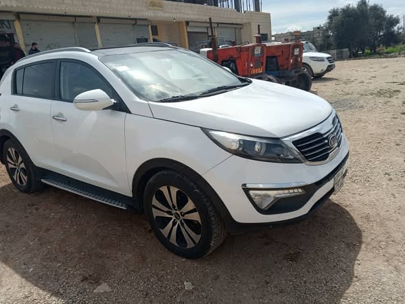 كيا سبور تاج 2011 - صورة 1