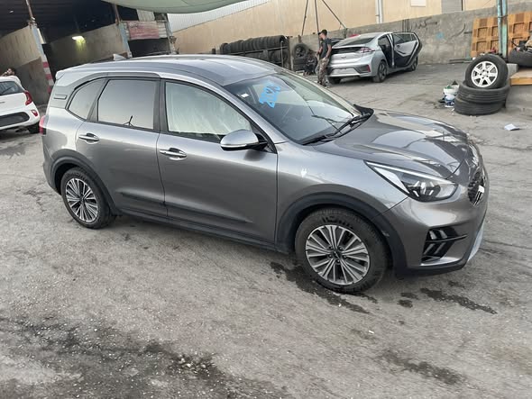 كيا نيرو 2024 - صورة 2