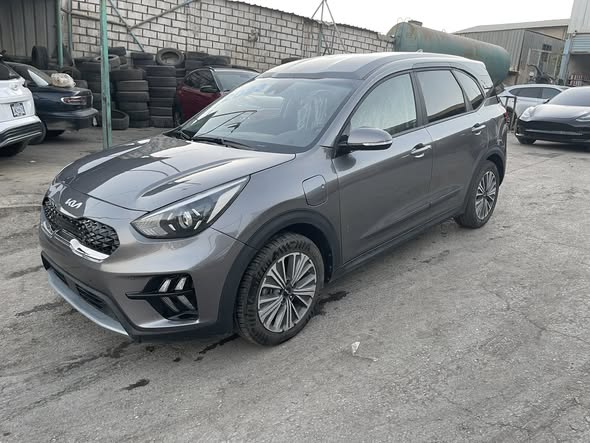 كيا نيرو 2024 - صورة 4