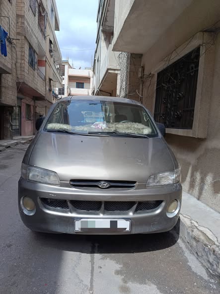 هيونداي ستاركس 1999 - صورة 1