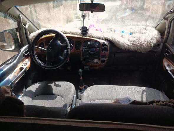 هيونداي ستاركس 1999 - صورة 5