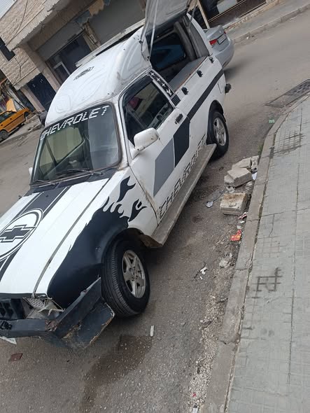 جيمس 93 1993 - صورة 3