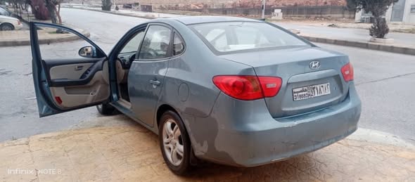 هيونداي افانتي 2007 - صورة 4