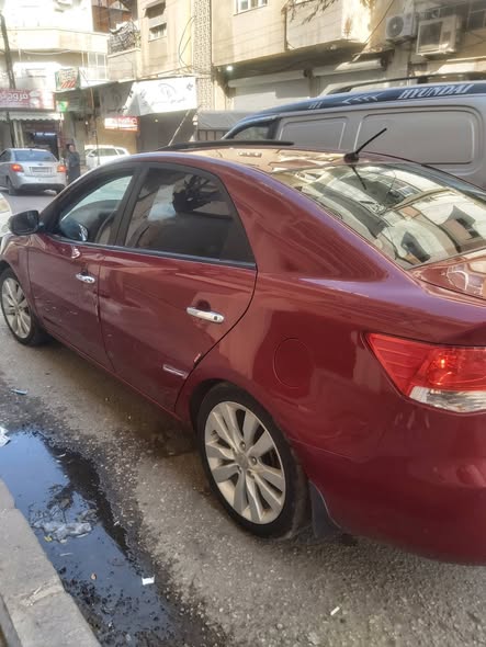 كيا فورتي 2010 - صورة 4