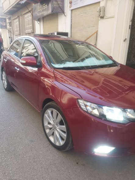 كيا فورتي 2010 - صورة 5