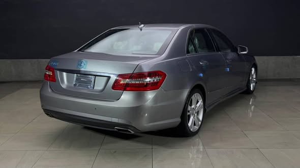 مرسيدس E 350 2012 - صورة 2