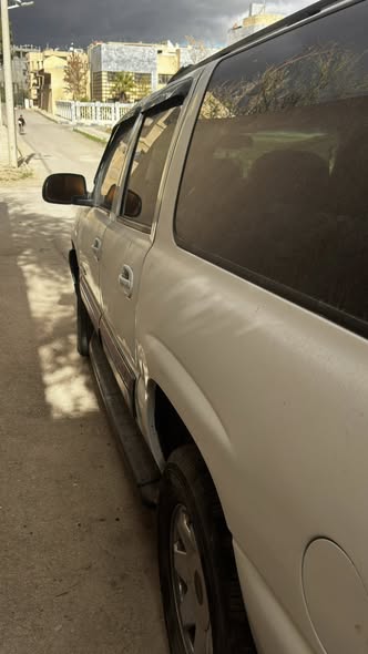 جمس تاهو 2004 - صورة 2