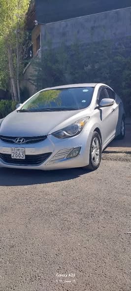 هونداي افانتي 2012 - صورة 2