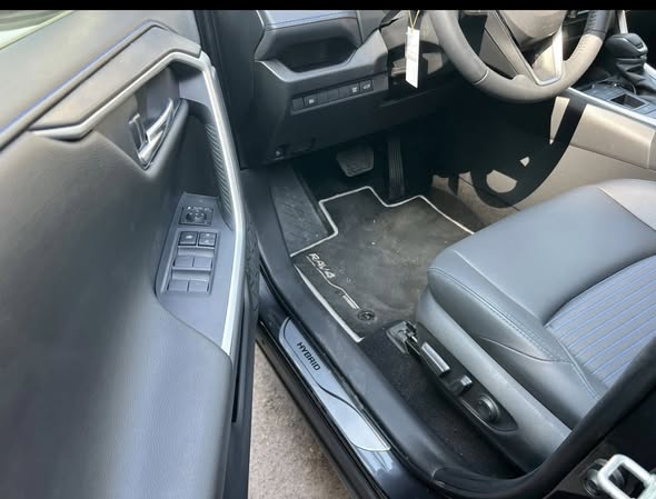 تيوتا راف 4 2023 - صورة 1