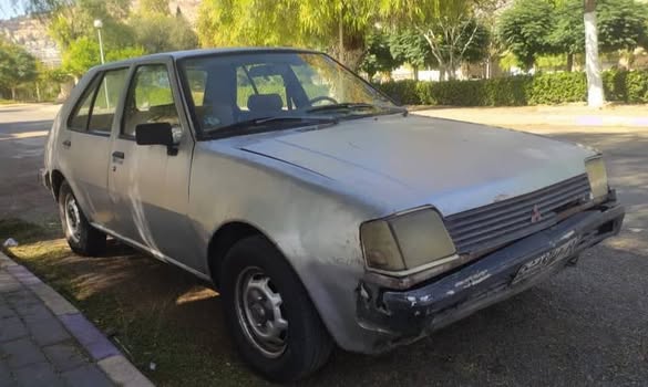 كولت كولت 1983 - صورة 1