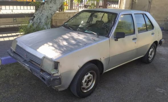 كولت كولت 1983 - صورة 3