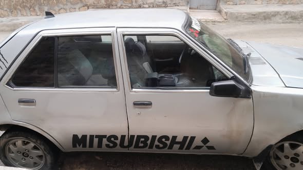 لانسر كولت 1983 - صورة 3