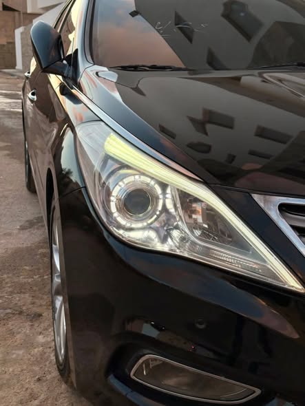 هيونداي أزيرا 2012 - صورة 2