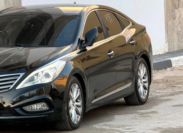 هيونداي أزيرا 2012 - صورة 3