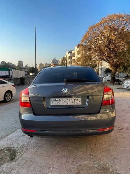 سكودا اليغانس 2010 - صورة 2