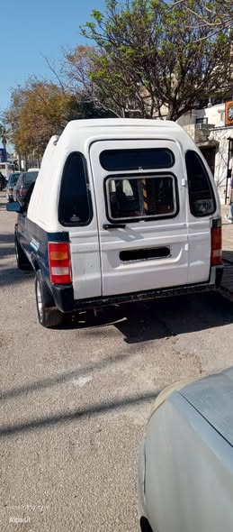 سكودا Karta 1995 - صورة 2