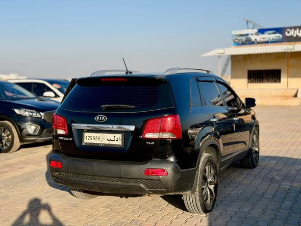 كيا سورينتو 2010 - صورة 2