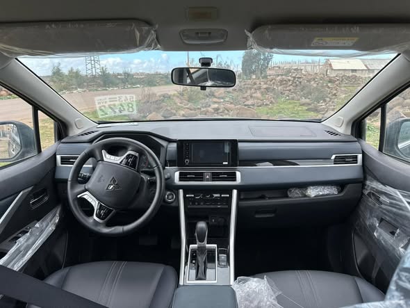 ميتسوبيشي اكسباندركروس 2025 - صورة 4