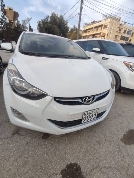 هيونداي افانتي 2011 - صورة 1