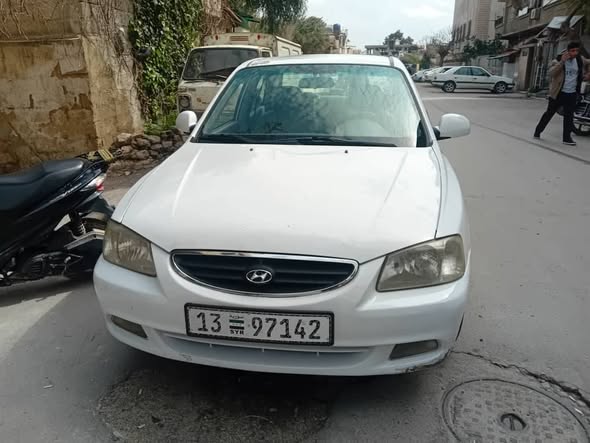 هيونداي فيرنا 2009 - صورة 1