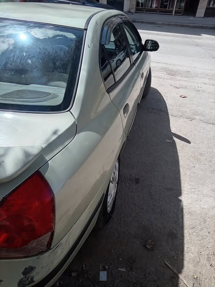 هيونداي إلنترا 2006 - صورة 1