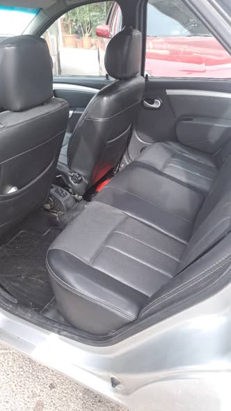 داسيا لوكان 2010 - صورة 2