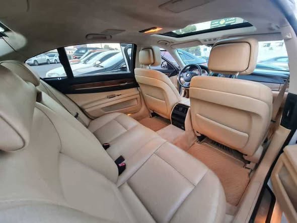 BMW 730 Li 2012 - صورة 4