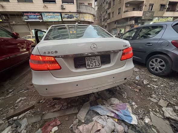 مرسيدس E200 2010 - صورة 4