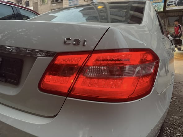 مرسيدس E200 2010 - صورة 5