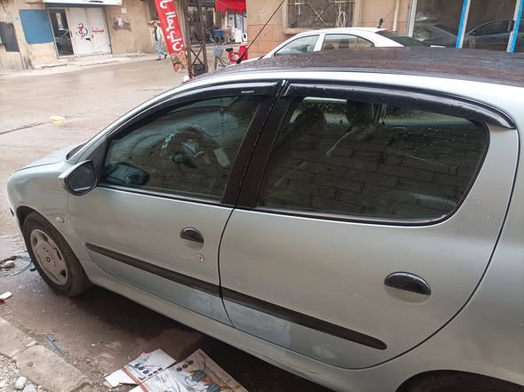 بيجو ٢٠٦ 2004 - صورة 3