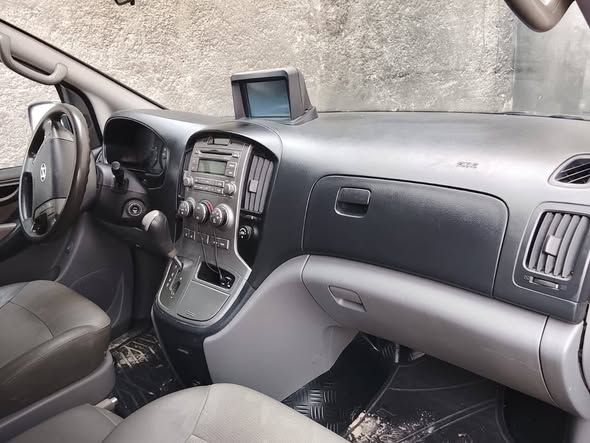 Hyundai ستاركس 2011 - صورة 4