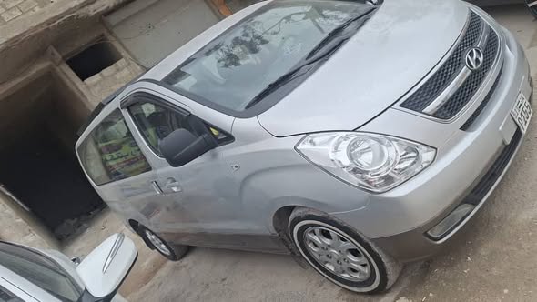 هيونداي H1 2010 - صورة 1