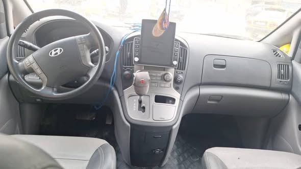 هيونداي H1 2010 - صورة 2