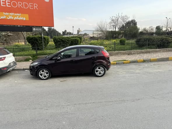 فورد فيستا 2010 - صورة 4