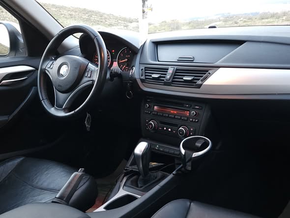 BMW X1 2011 - صورة 2