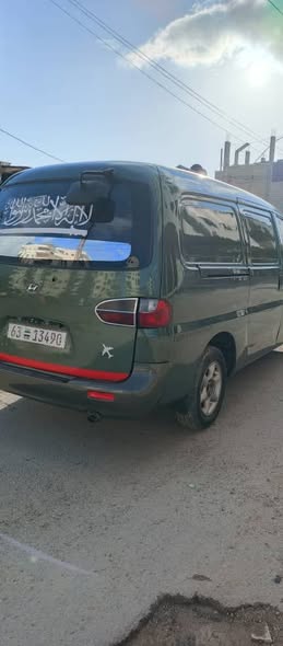 هيونداي ترافيزو 1999 - صورة 2