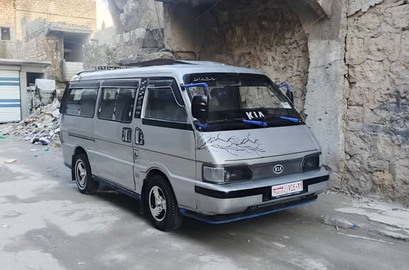 كيا Besta 1994 - صورة 2