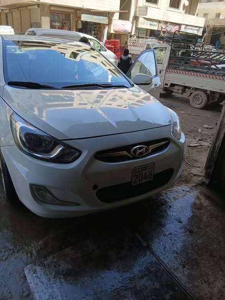 هيونداي اكسنت 2012 - صورة 1