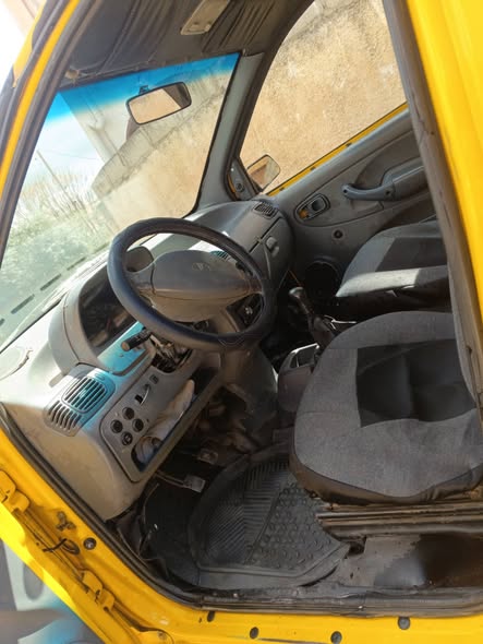 تاتا Saba 2002 - صورة 3