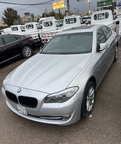 BMW 523i 2011 - صورة 1