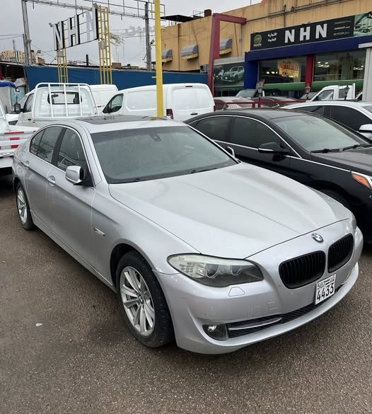 BMW 523i 2011 - صورة 4