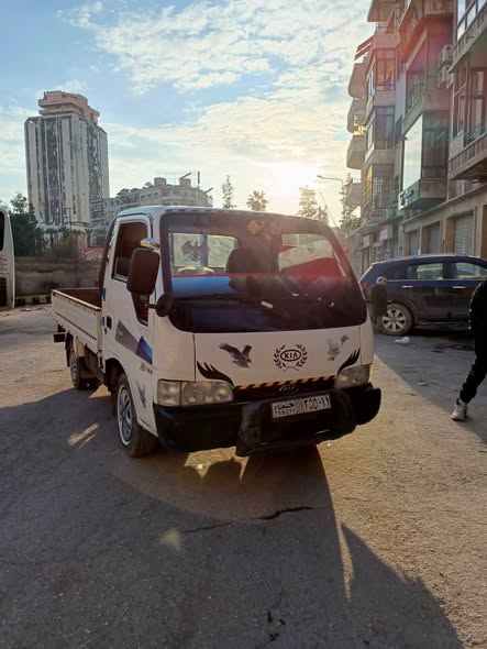 كيا 2700 2002 - صورة 1