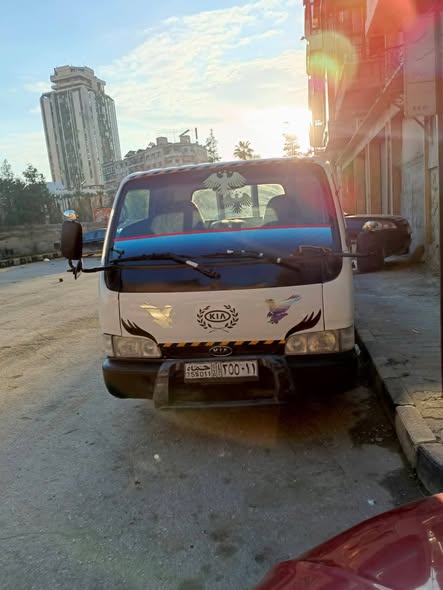 كيا 2700 2002 - صورة 2